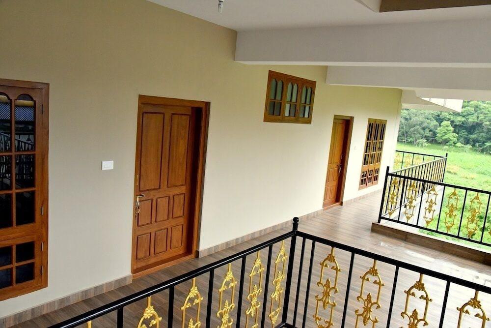 Jungle Palace Homestay Thekkady Kültér fotó
