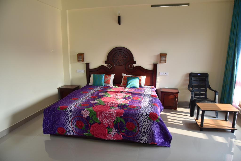 Jungle Palace Homestay Thekkady Kültér fotó
