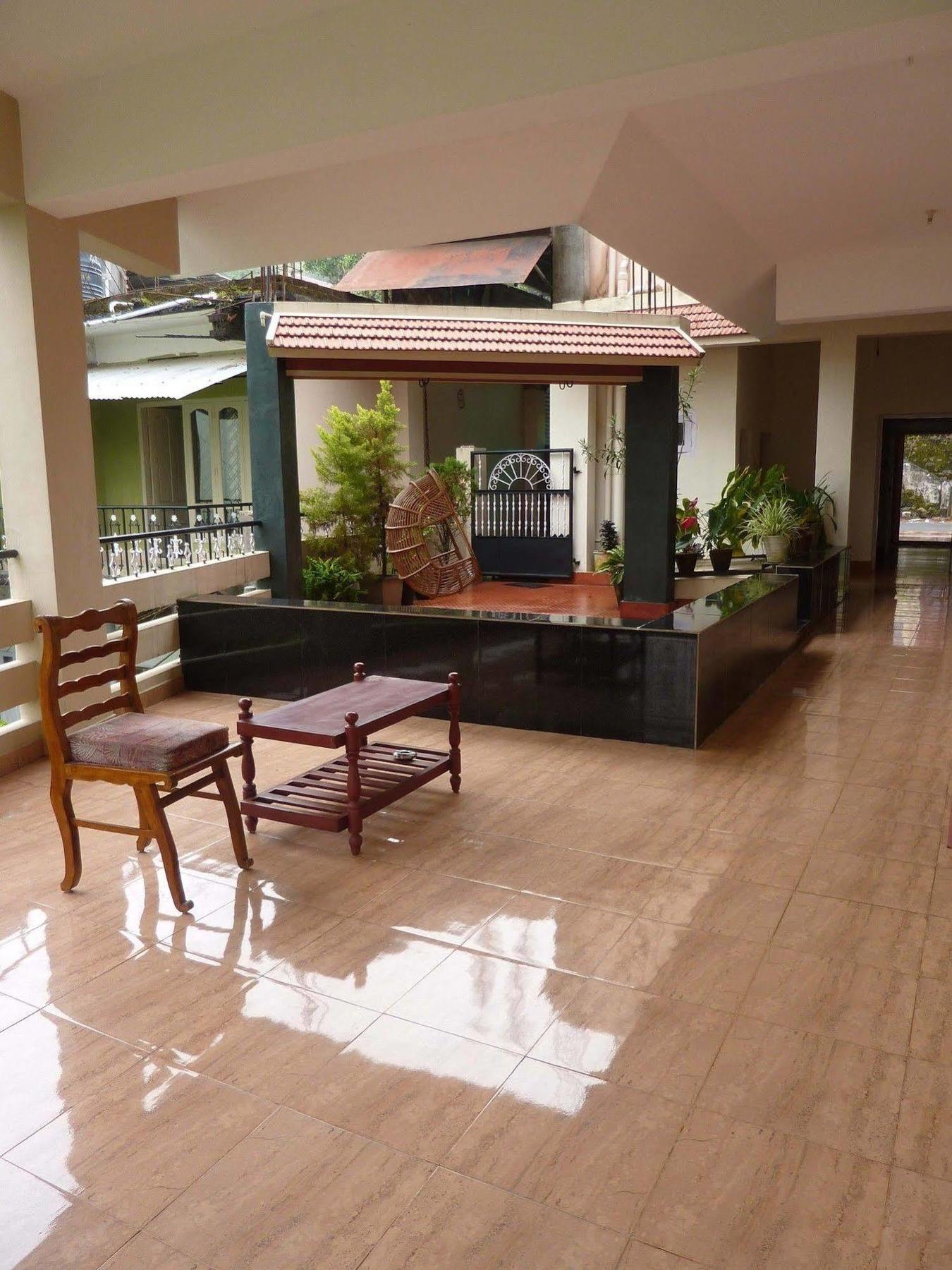 Jungle Palace Homestay Thekkady Kültér fotó